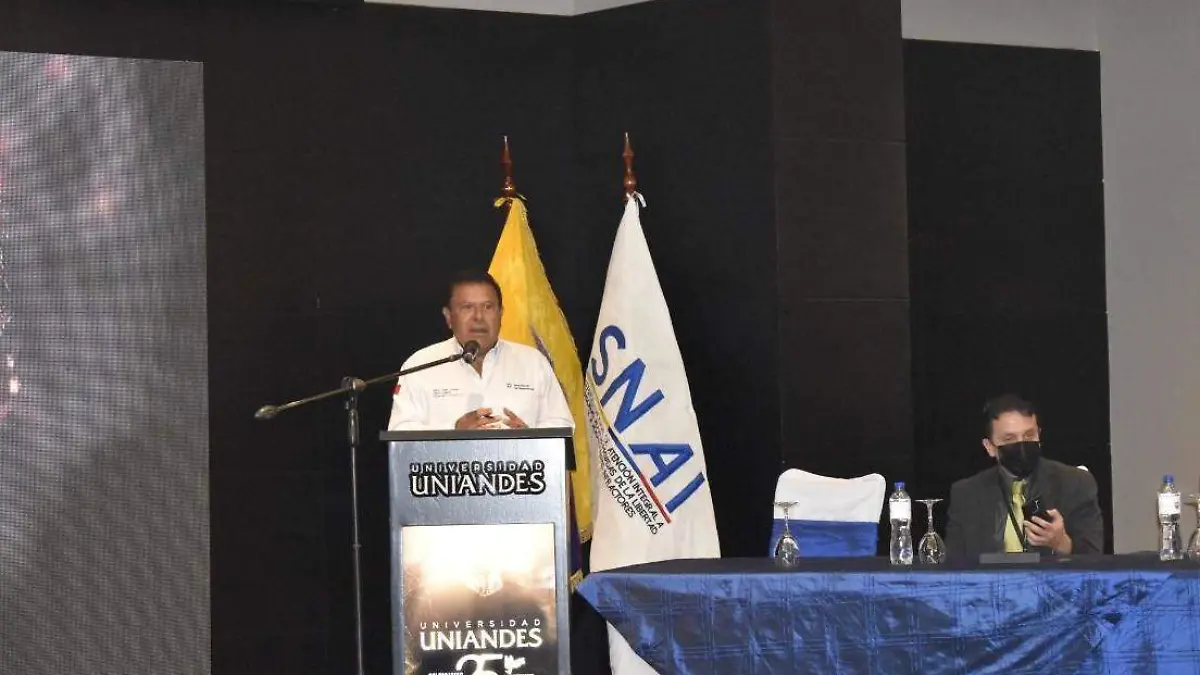 Jose Antonio Pérez Juárez asiste al Congreso de Criminología en Ecuador